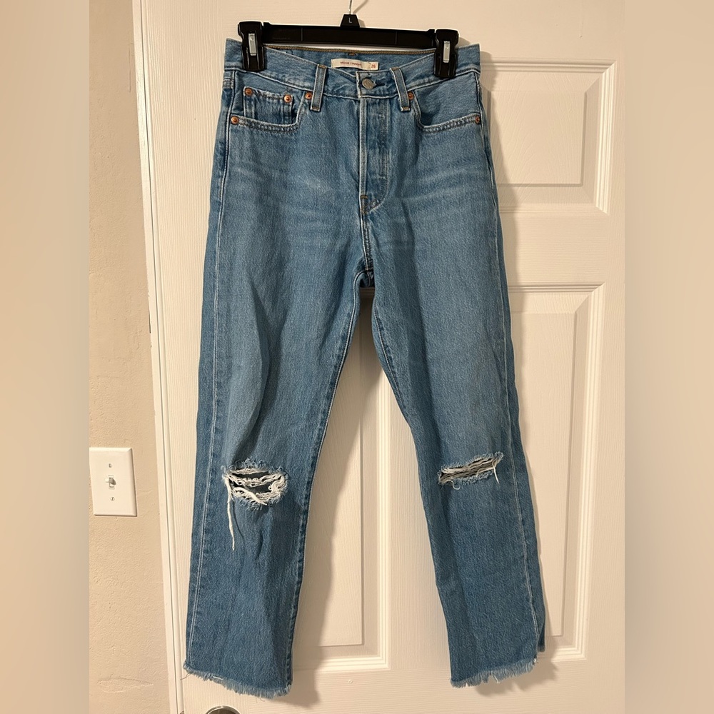 Levis Size 26 Wedgie Straight Hi Waist Jeans
